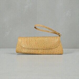 Tan Croc Embossed Envelope Clutch Wristlet Vintage Purse Elegant Beige Vintage